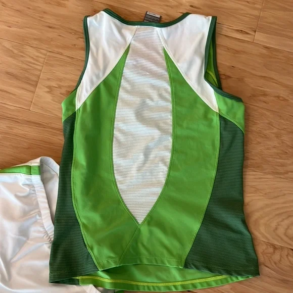 Like New Nike Tennis Outfit - Picture 8 of 9